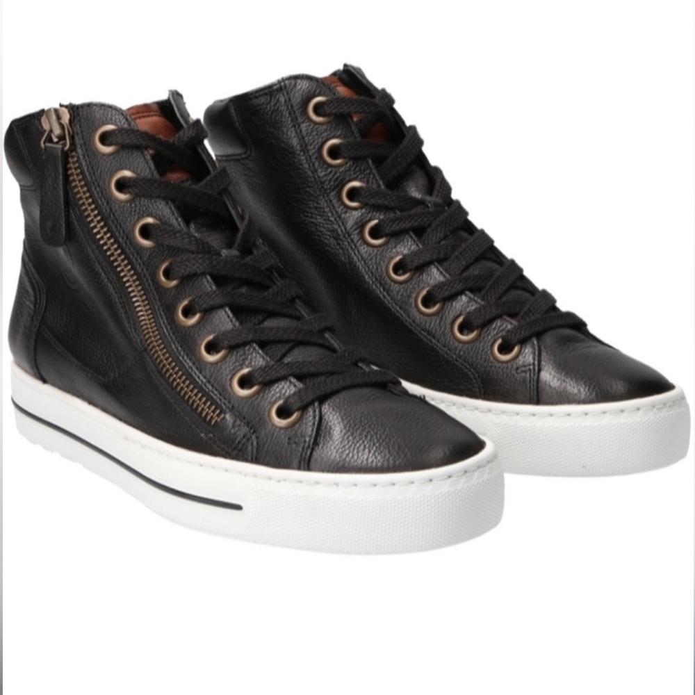 Black Leather. Lace Up/Zipper high top Sneakers. US sizes